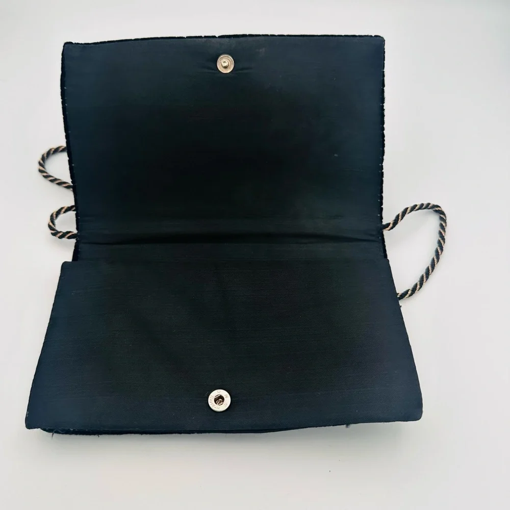 Maharani Embroidered Black and Gold Clutch Velvet Bag - Picture 11 of 13